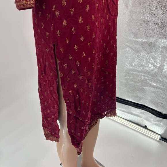 Women's Leaf Print Rayon Kurta | Yoke Embroidery, 3/4th Sleeve, Knee Length, S - Picture 3 of 3